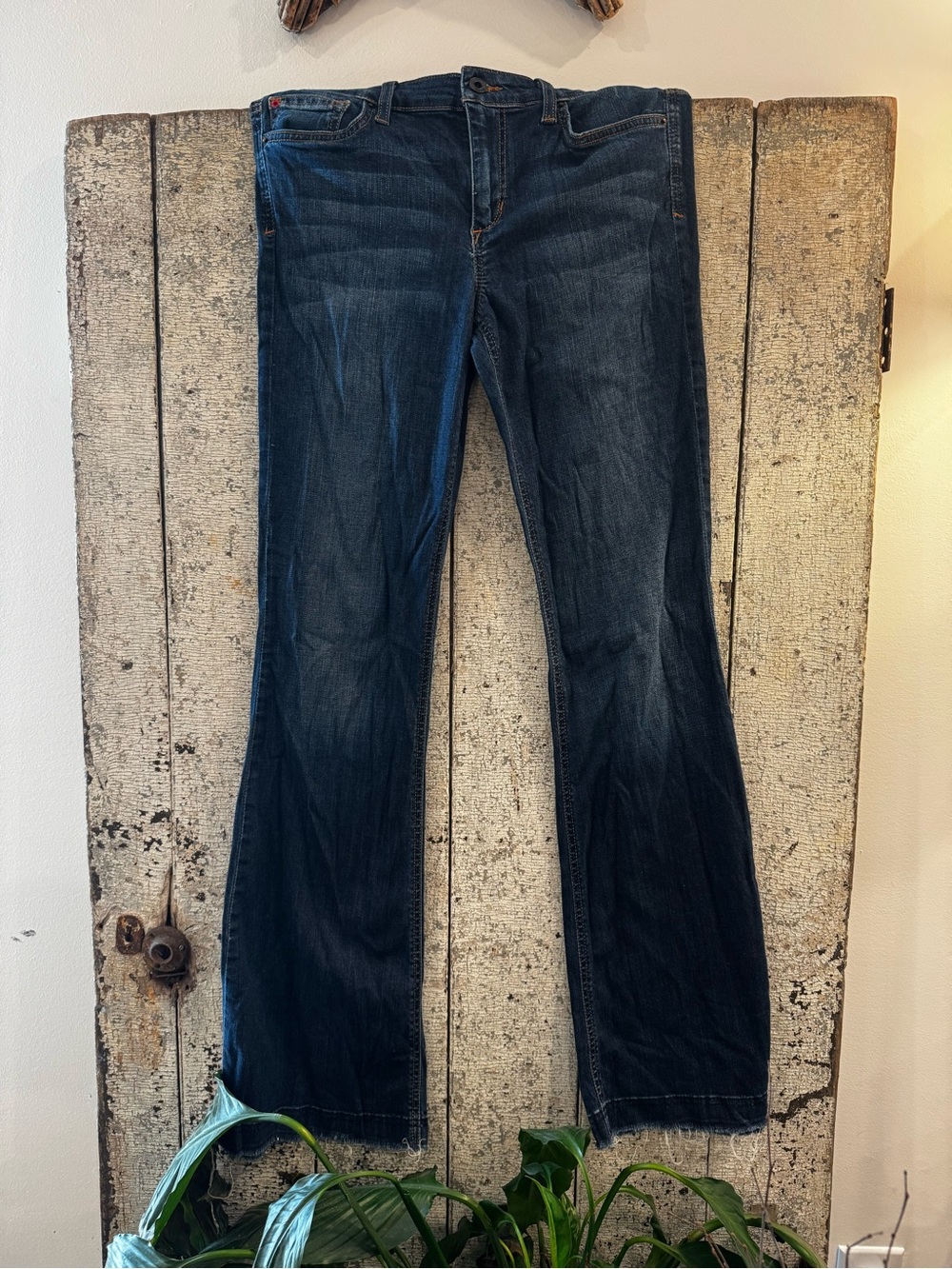 Joe’s Jeans The Icon Flare W30 Mid Rise Dark Wash Flare Jeans